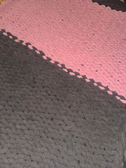 Pink & Grey 2 Toned Chunky Knit Blanket